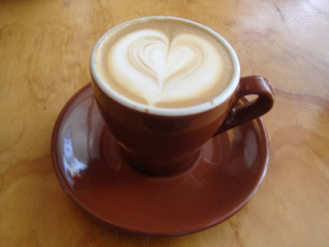 Wet_Cappuccino_with_heart_latte_art